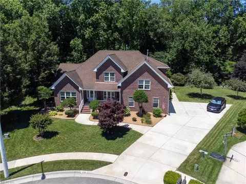 1500 Theodora Ct, Chesapeake, VA 23322