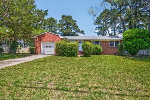 1508 Seldon St, Virginia Beach, VA 23454