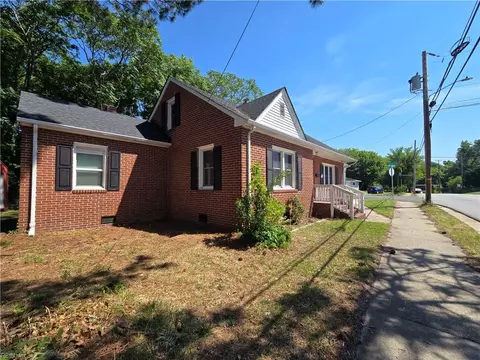 Exterior - 1908 E Washington St, Suffolk, VA 23434 photo 3 of 5