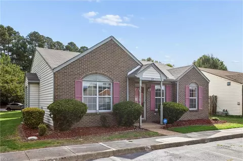 57 N Lake Loop, Hampton, VA 23666 photo 4