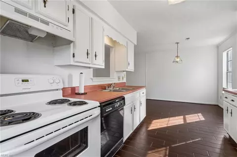57 N Lake Loop, Hampton, VA 23666 photo 13