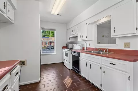 57 N Lake Loop, Hampton, VA 23666 photo 11