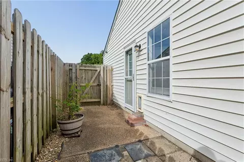 57 N Lake Loop, Hampton, VA 23666 photo 28