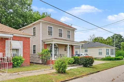 209 Spruce St, Suffolk, VA 23434