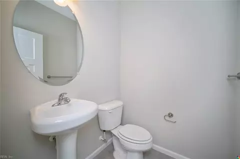 Bath - 2257 Captiva Ln, Chesapeake, VA 23321 photo 1 of 5