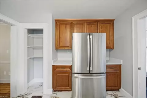 Kitchen - 5 Willoughby Pl, Hampton, VA 23661 photo 3 of 3