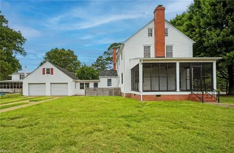 Exterior - 5 Willoughby Pl, Hampton, VA 23661 photo 2 of 11