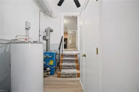 Entry Way - 5 Willoughby Pl, Hampton, VA 23661 photo 3 of 3