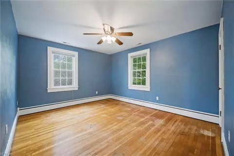 Bedroom - 5 Willoughby Pl, Hampton, VA 23661 photo 6 of 8