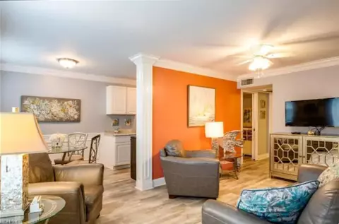 909 Pacific Ave #A, Virginia Beach, VA 23451