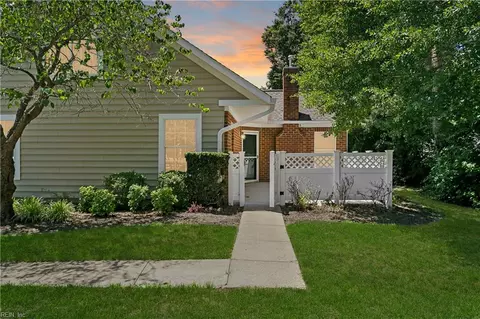 210 Timberline Loop, Yorktown, VA 23692