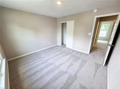 220 Upland Dr, Hampton, VA 23666 photo 15