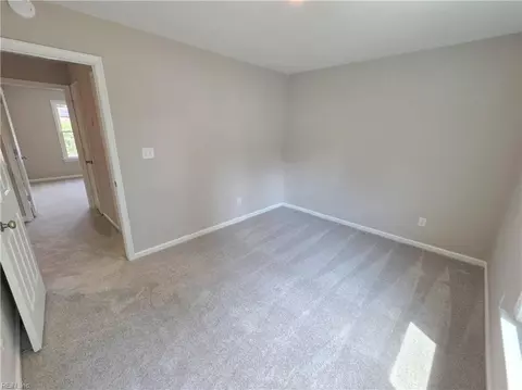 220 Upland Dr, Hampton, VA 23666 photo 14