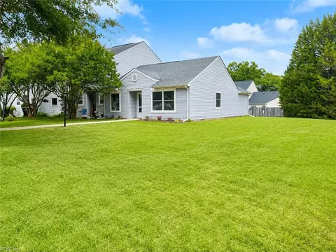 2118 King James Ct, Carrollton, VA 23314