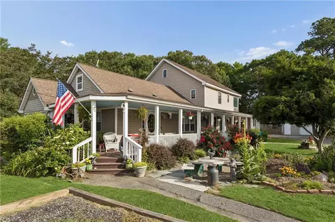 332 Clearfield Ave, Chesapeake, VA 23320