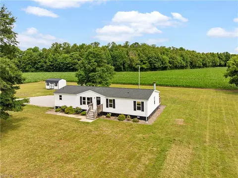 11115 Dunston Dr, Windsor, VA 23487