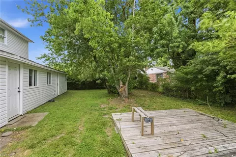Exterior - 2102 Grimes Rd, Hampton, VA 23663 photo 8 of 9