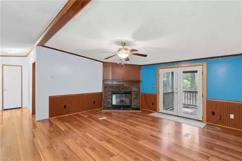 Living - 7695 Wagon Run Rd, Gloucester, VA 23061 photo 4 of 4
