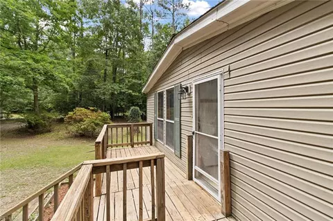 Exterior - 7695 Wagon Run Rd, Gloucester, VA 23061 photo 4 of 9