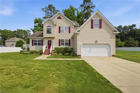 3 Volunteer Trl, Poquoson, VA 23662