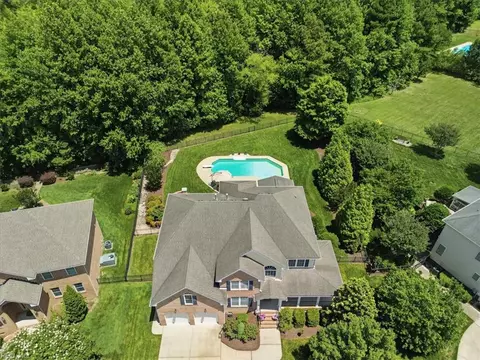 121 Ravenna Crse, Chesapeake, VA 23322