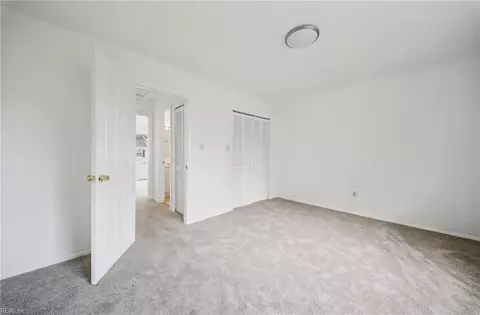 Bedroom - 4602 Greenwood Dr, Portsmouth, VA 23701 photo 5 of 6