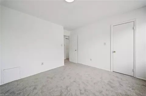 Bedroom - 4602 Greenwood Dr, Portsmouth, VA 23701 photo 3 of 6