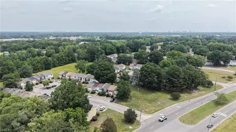 View/Area - 4602 Greenwood Dr, Portsmouth, VA 23701 photo 16 of 17