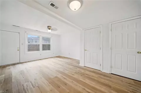 Living - 4602 Greenwood Dr, Portsmouth, VA 23701 photo 1 of 3