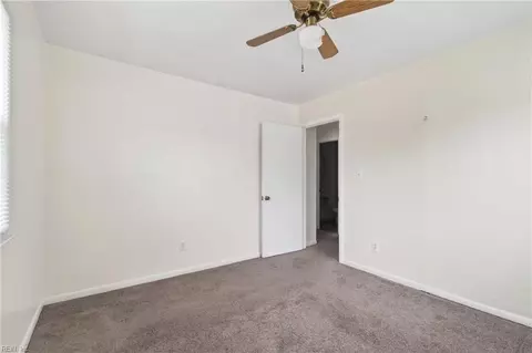 Bedroom - 825 Thames Dr, Hampton, VA 23666 photo 4 of 7