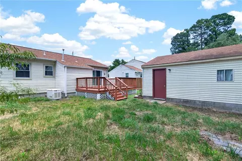 Exterior - 825 Thames Dr, Hampton, VA 23666 photo 5 of 5