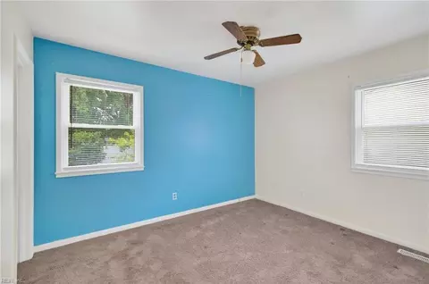 Bedroom - 825 Thames Dr, Hampton, VA 23666 photo 1 of 7