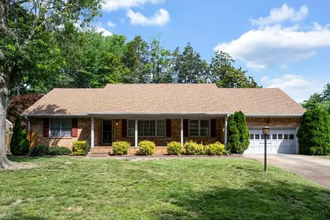 3316 Mapleton Cres, Chesapeake, VA 23321
