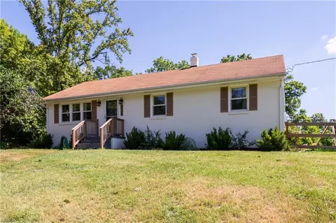 8519 Meetze Rd, Warrenton, VA 20187