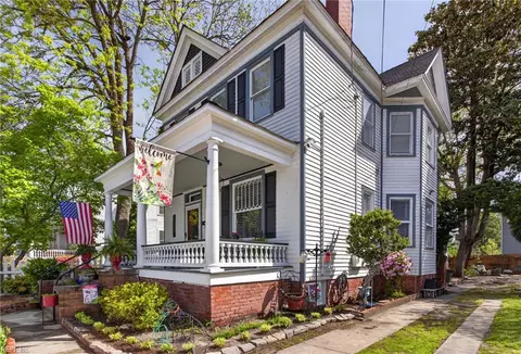 109 Riverview Ave, Portsmouth, VA 23704