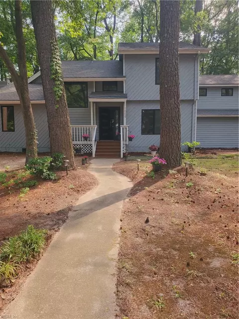 1009 Ranchero Rd, Virginia Beach, VA 23456