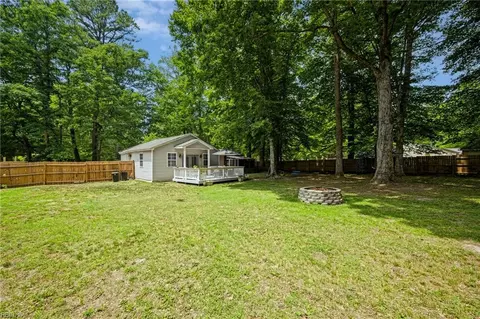Exterior - 8729 Marlfield Rd, Gloucester, VA 23061 photo 5 of 6