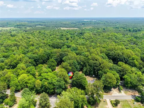 View/Area - 8729 Marlfield Rd, Gloucester, VA 23061 photo 1 of 2