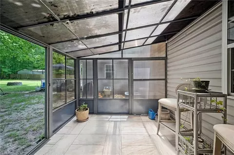 Exterior - 8729 Marlfield Rd, Gloucester, VA 23061 photo 4 of 6