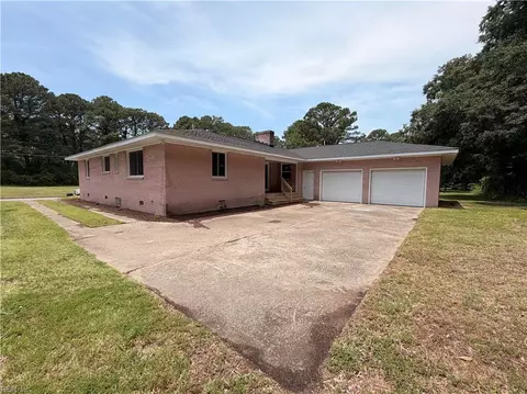 Exterior - 10 C C Spaulding Dr, Hampton, VA 23666 photo 6 of 7