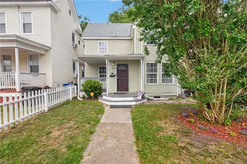 727 Broad St, Portsmouth, VA 23707