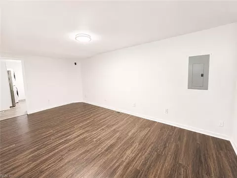 727 Broad St, Portsmouth, VA 23707