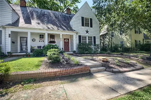 74 Hopkins St, Newport News, VA 23601