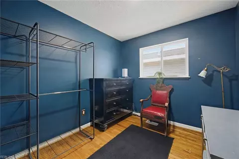 Bedroom - 724 Hemlock Ave, Hampton, VA 23661 photo 4 of 4