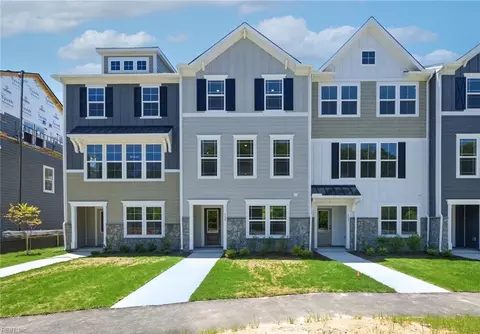 9 Bracewell Ln, York County, VA 23692