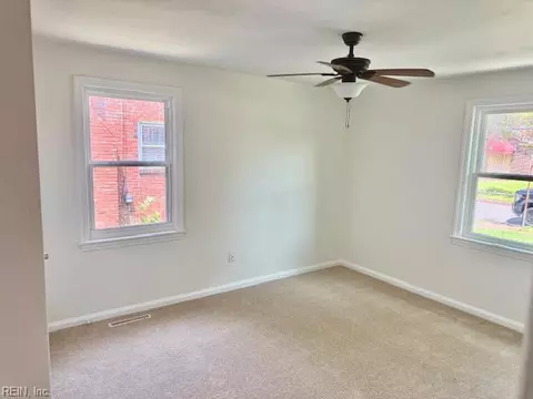 107 Sinclair St, Norfolk, VA 23505 photo 7