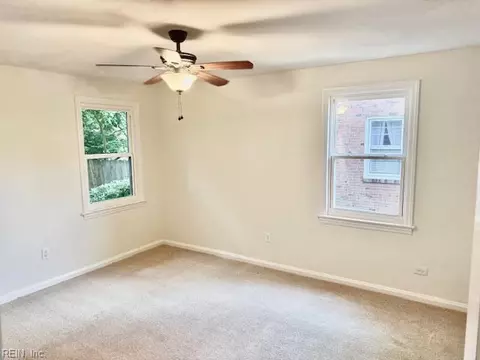 107 Sinclair St, Norfolk, VA 23505 photo 8