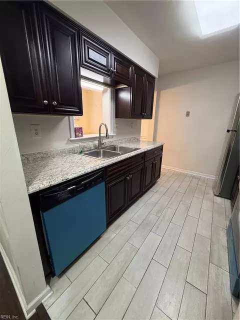 5501 Amhurst Ct, Virginia Beach, VA 23462