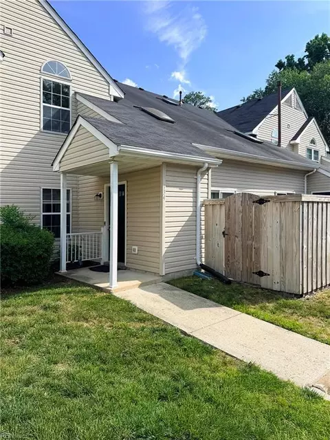 134 Nantucket Pl, Newport News, VA 23606