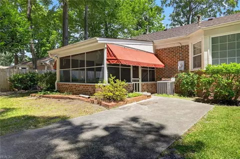 Exterior - 4005 Terry Dr, Chesapeake, VA 23321 photo 5 of 7